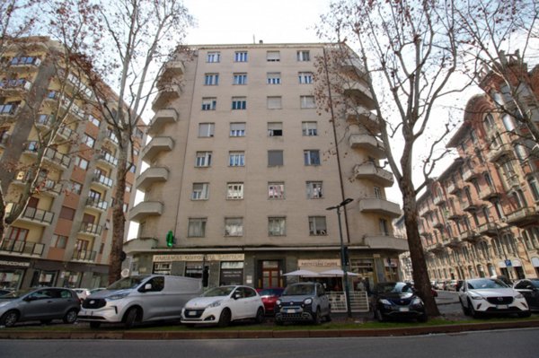 appartamento in vendita a Torino in zona Cit Turin