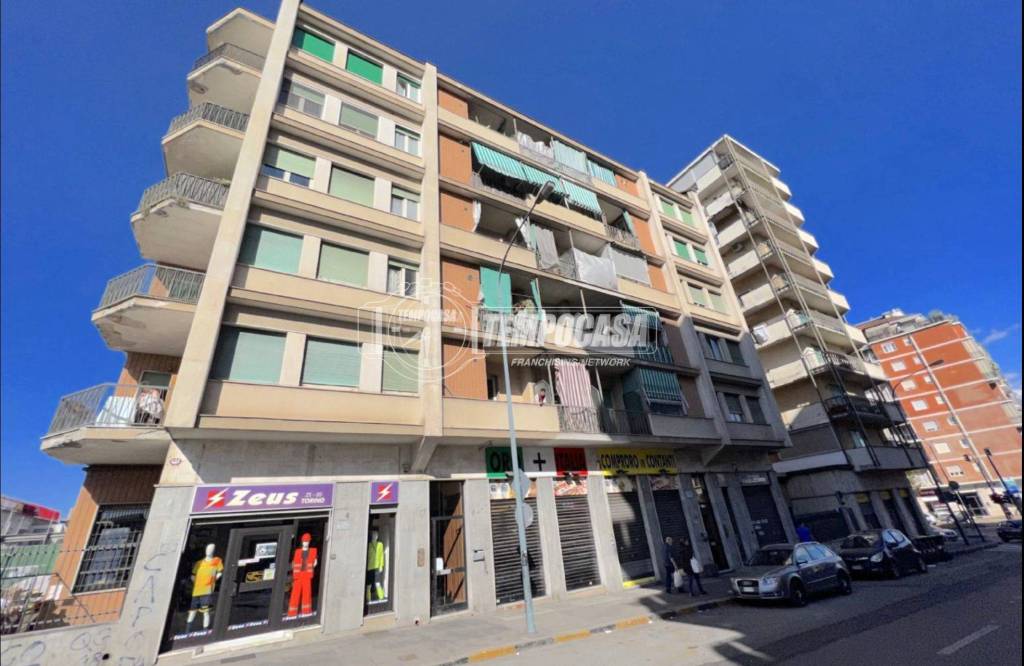 appartamento in vendita a Torino in zona Aurora