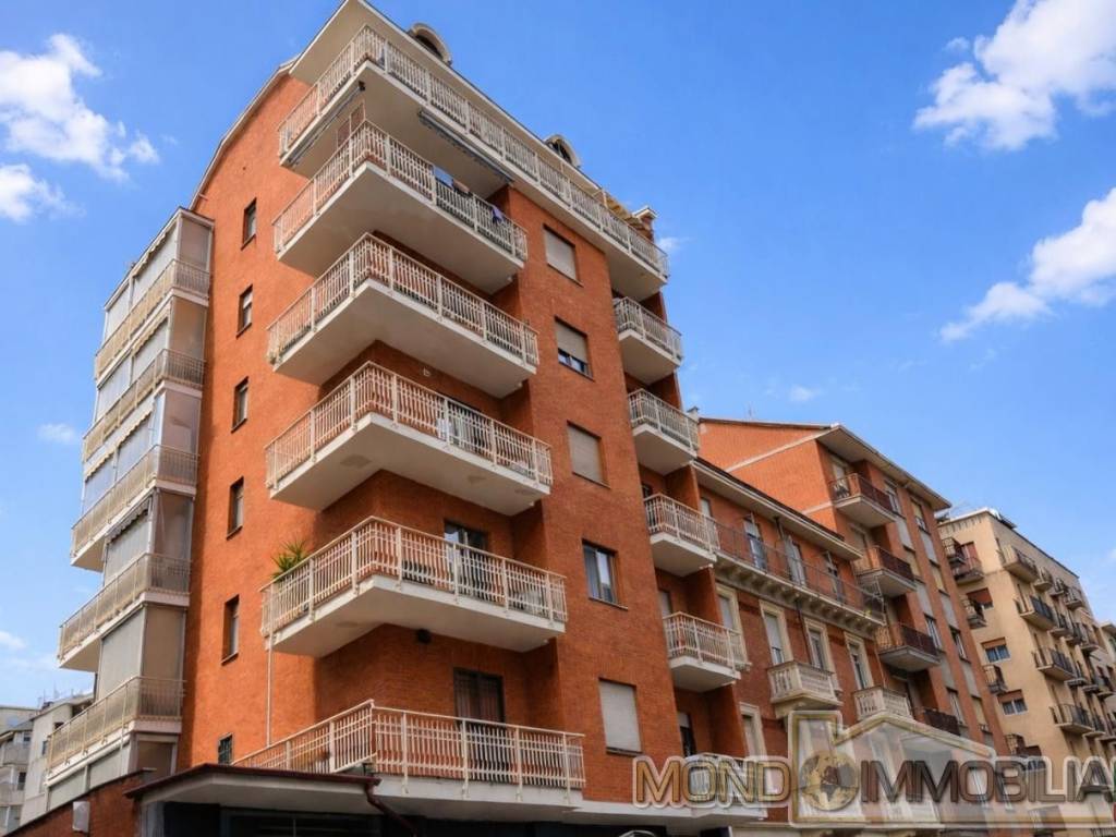 appartamento in vendita a Torino in zona Santa Rita