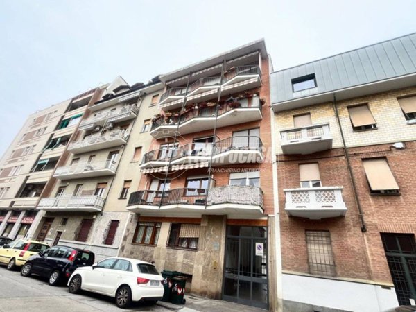 appartamento in vendita a Torino in zona Santa Rita