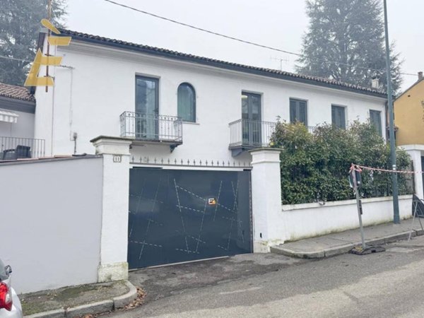 casa indipendente in vendita a Torino in zona Cavoretto