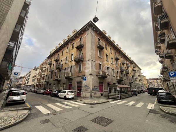 negozio in vendita a Torino in zona Vanchiglia