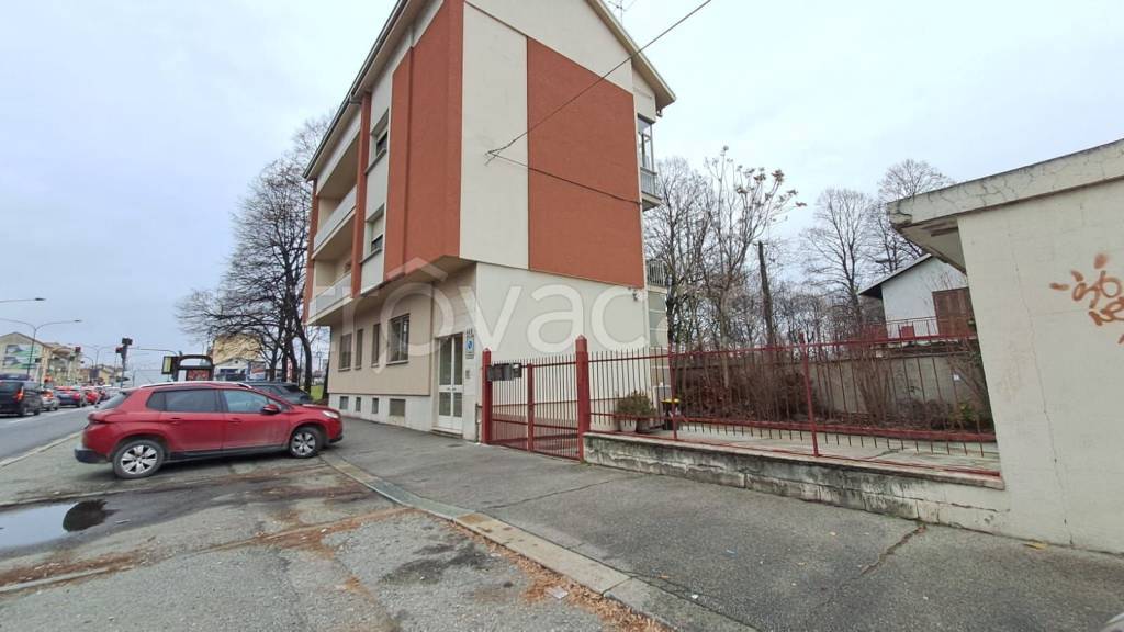 appartamento in vendita a Torino in zona Falchera