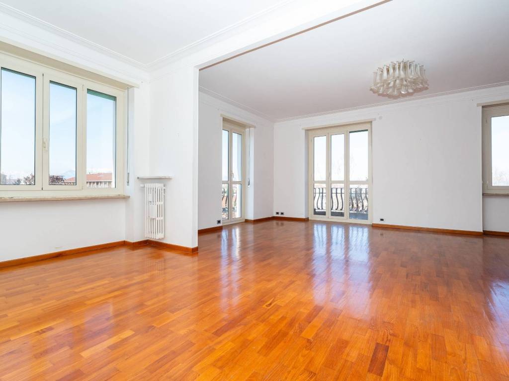 appartamento in vendita a Torino in zona Pozzo Strada