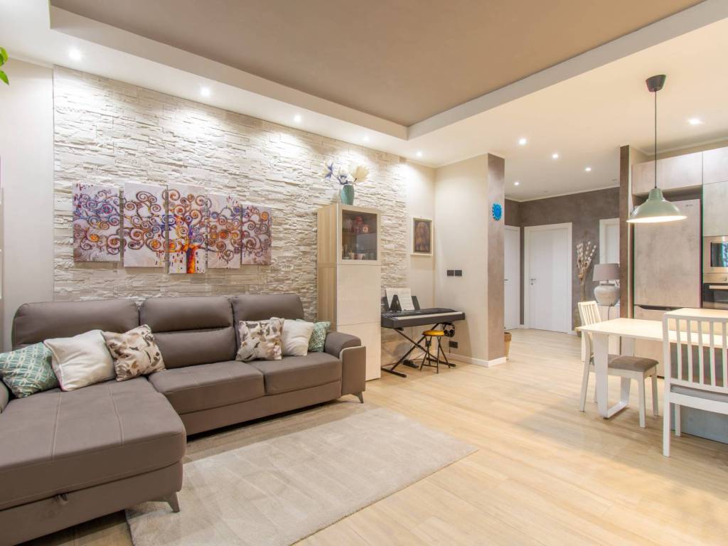 appartamento in vendita a Torino in zona Mirafiori Nord