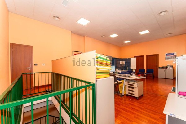 ufficio in vendita a Torino in zona Cenisia