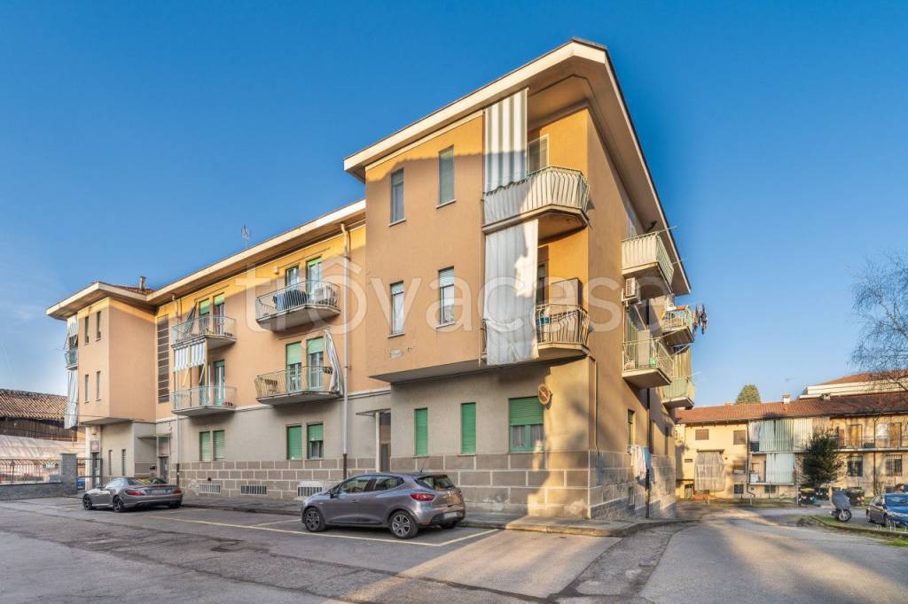 appartamento in vendita a Torino in zona Rosa