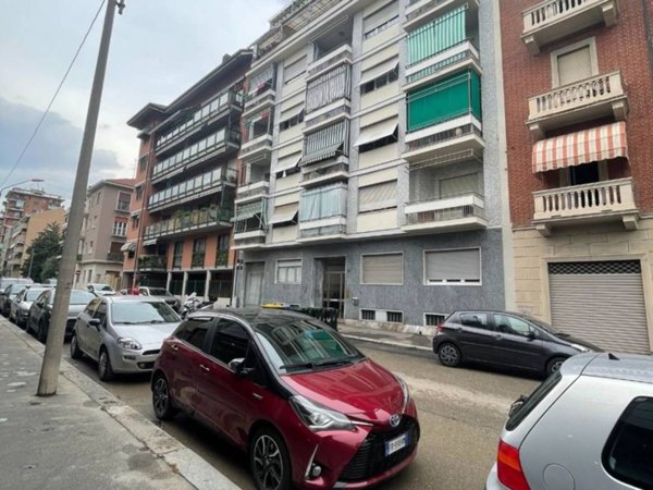 appartamento in vendita a Torino in zona Lingotto