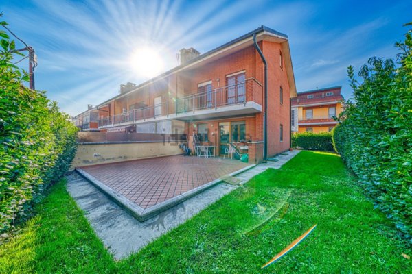 casa indipendente in vendita a Torino in zona Bertolla