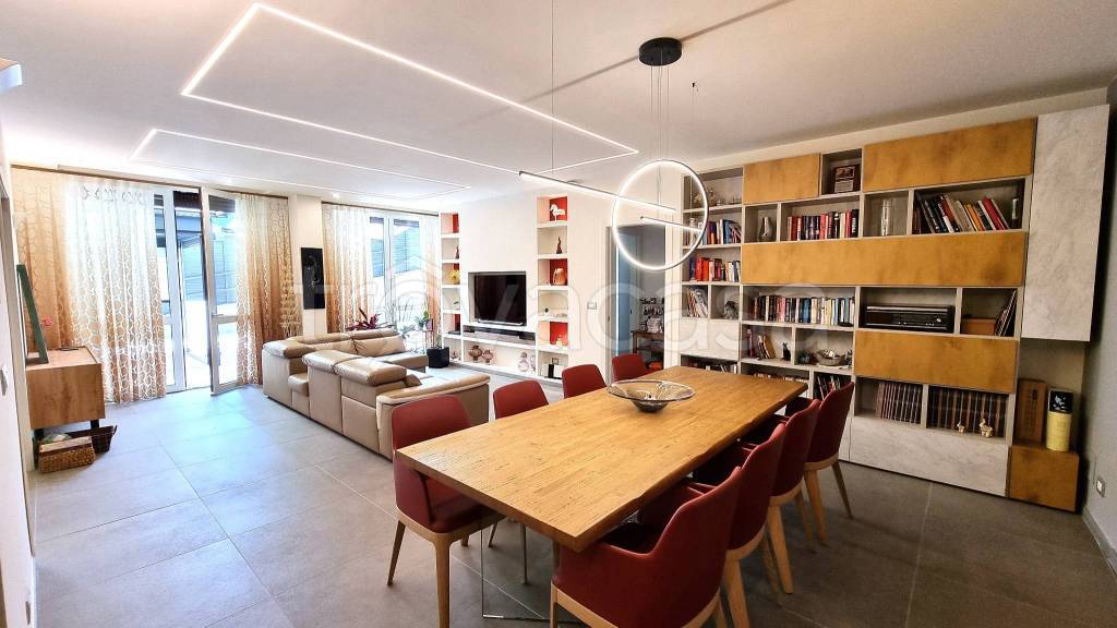 appartamento in vendita a Torino in zona Centro Storico