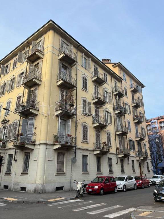 appartamento in vendita a Torino in zona Aurora