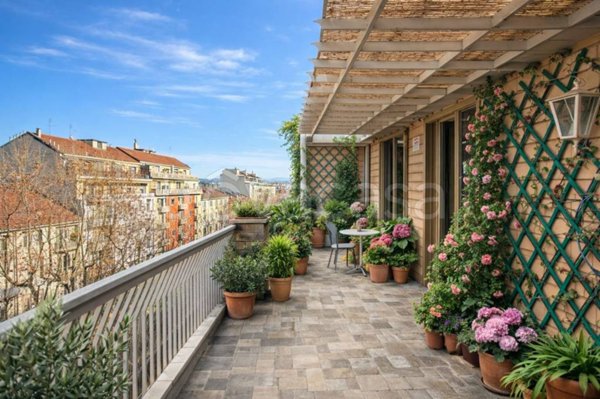 appartamento in vendita a Torino in zona Crocetta