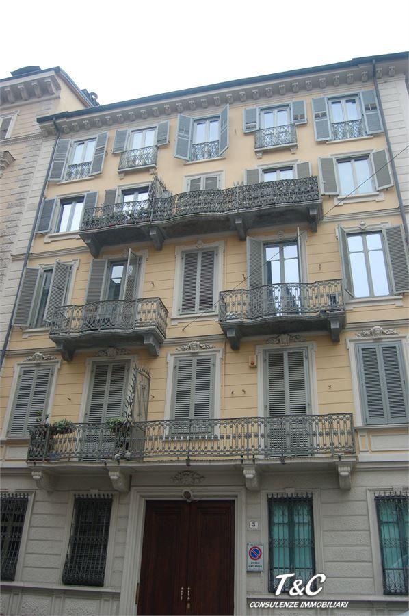 appartamento in vendita a Torino in zona Crocetta