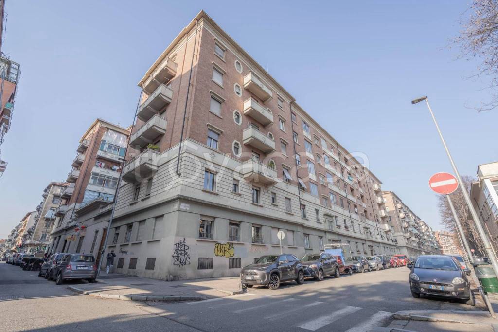 appartamento in vendita a Torino in zona Aurora