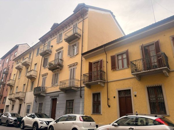 appartamento in vendita a Torino in zona Cenisia