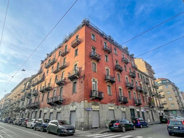 appartamento in vendita a Torino in zona Cenisia