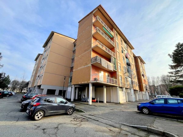 appartamento in vendita a Torino in zona Mirafiori Sud