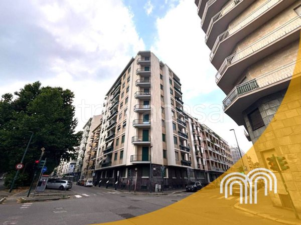 appartamento in vendita a Torino in zona Cit Turin