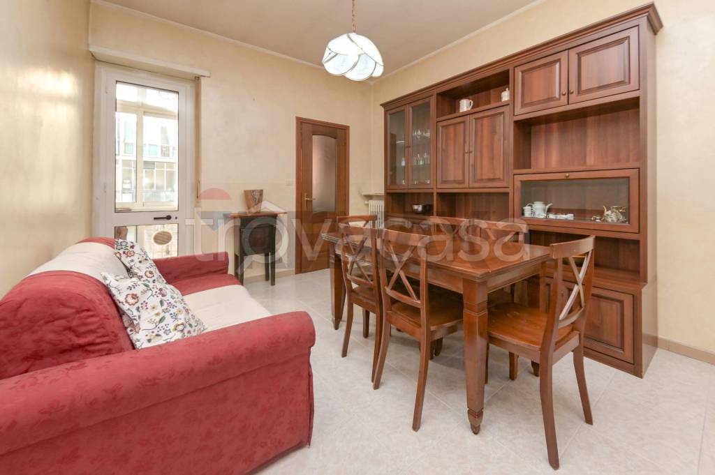 appartamento in vendita a Torino in zona Borgata Vittoria