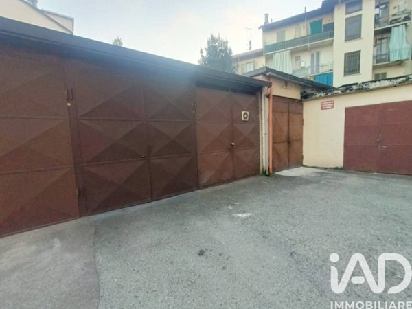 locale di sgombero in vendita a Torino in zona Cit Turin