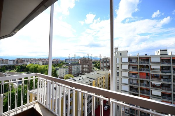 appartamento in vendita a Torino in zona Pozzo Strada