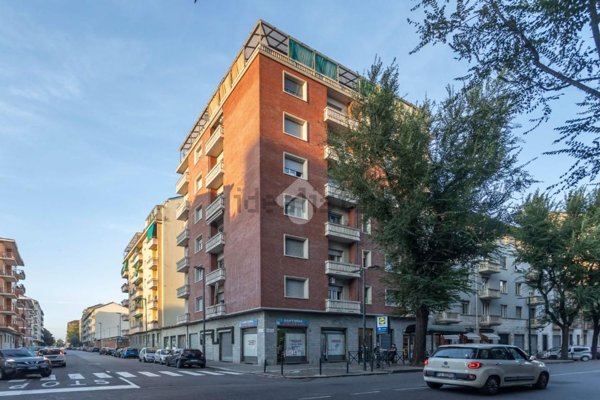 appartamento in vendita a Torino in zona Borgata Vittoria