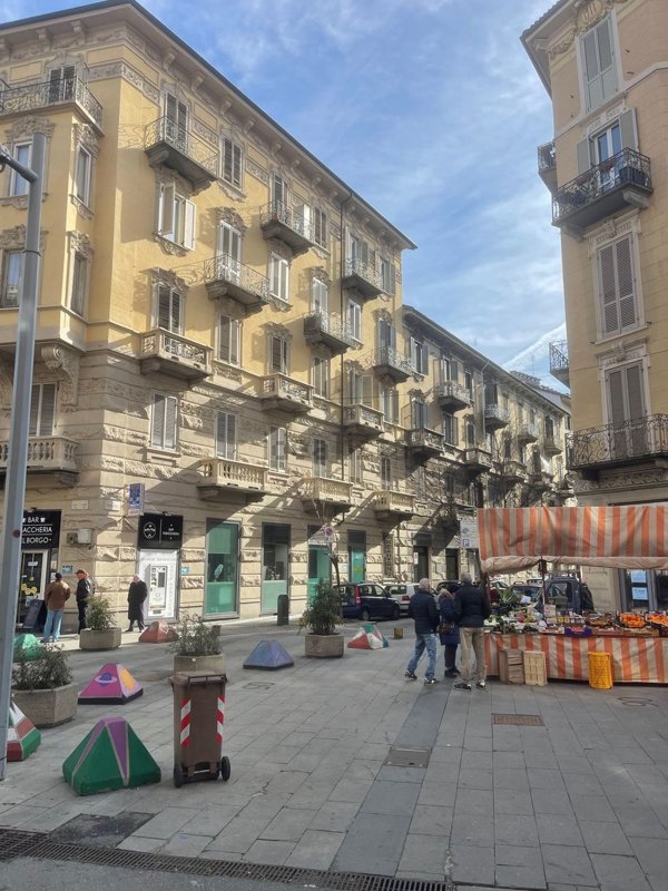 appartamento in vendita a Torino in zona Borgo San Paolo