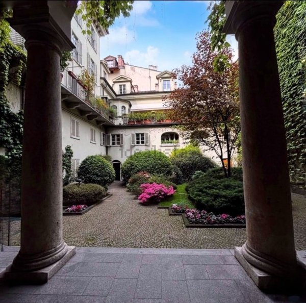 appartamento in vendita a Torino in zona Centro Storico