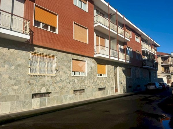 appartamento in vendita a Torino in zona Mirafiori Nord