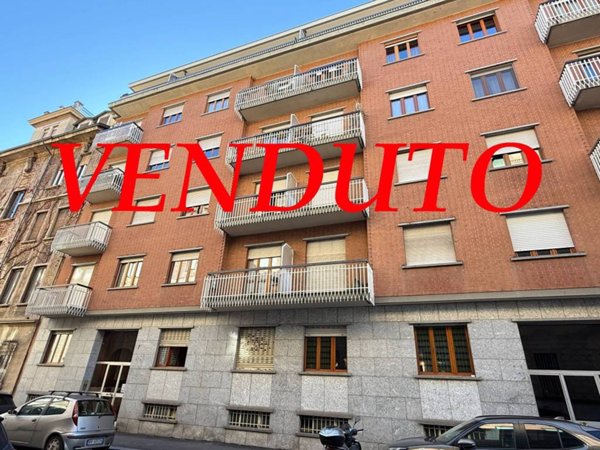appartamento in vendita a Torino in zona San Salvario