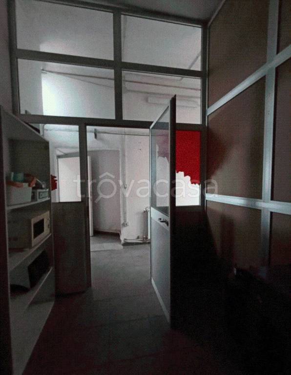 negozio in vendita a Torino in zona Borgo San Paolo