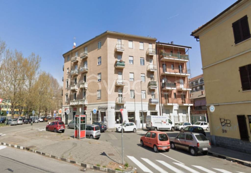 appartamento in vendita a Torino in zona Lucento