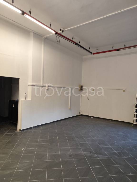 locale commerciale in vendita a Torino in zona San Donato
