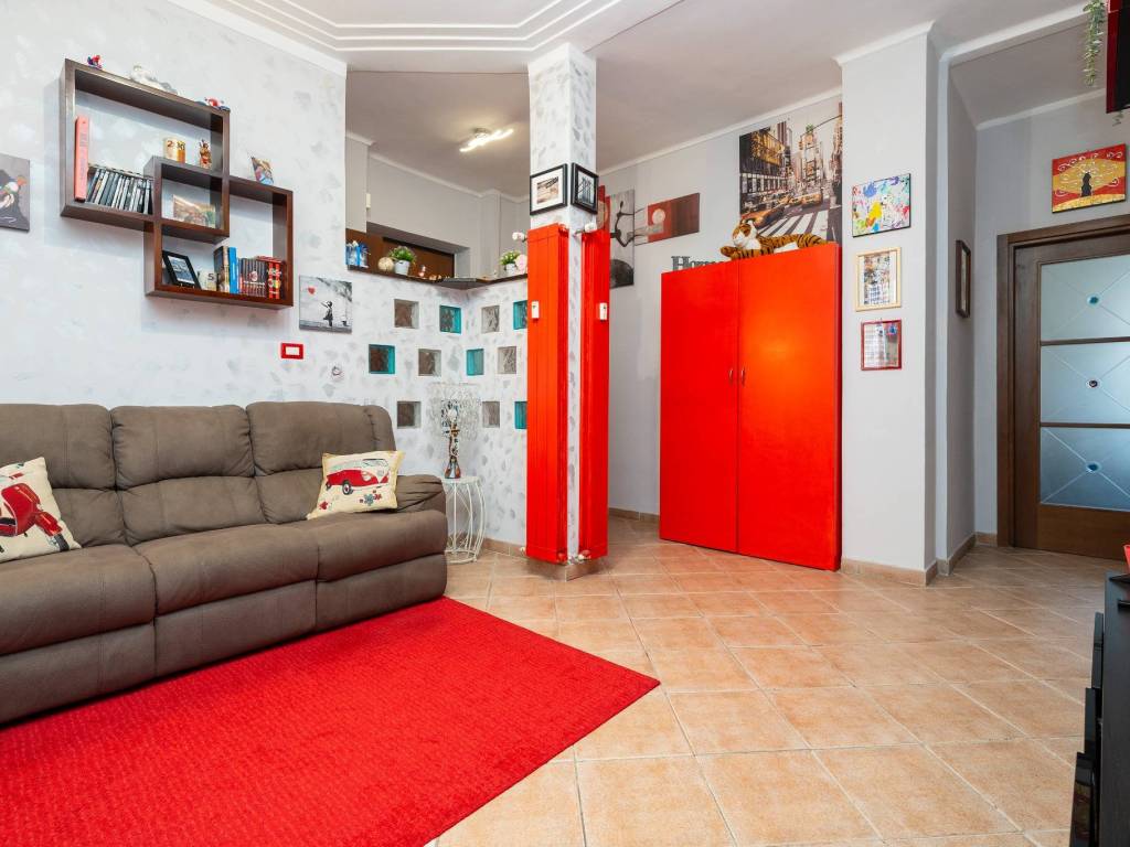 appartamento in vendita a Torino in zona Cenisia