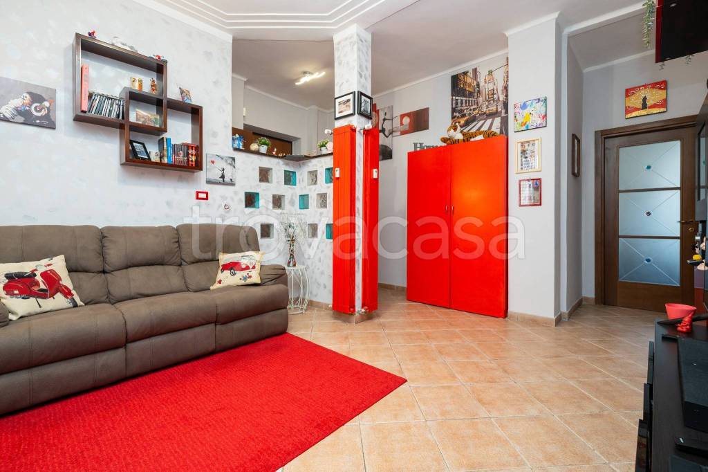 appartamento in vendita a Torino in zona Cenisia