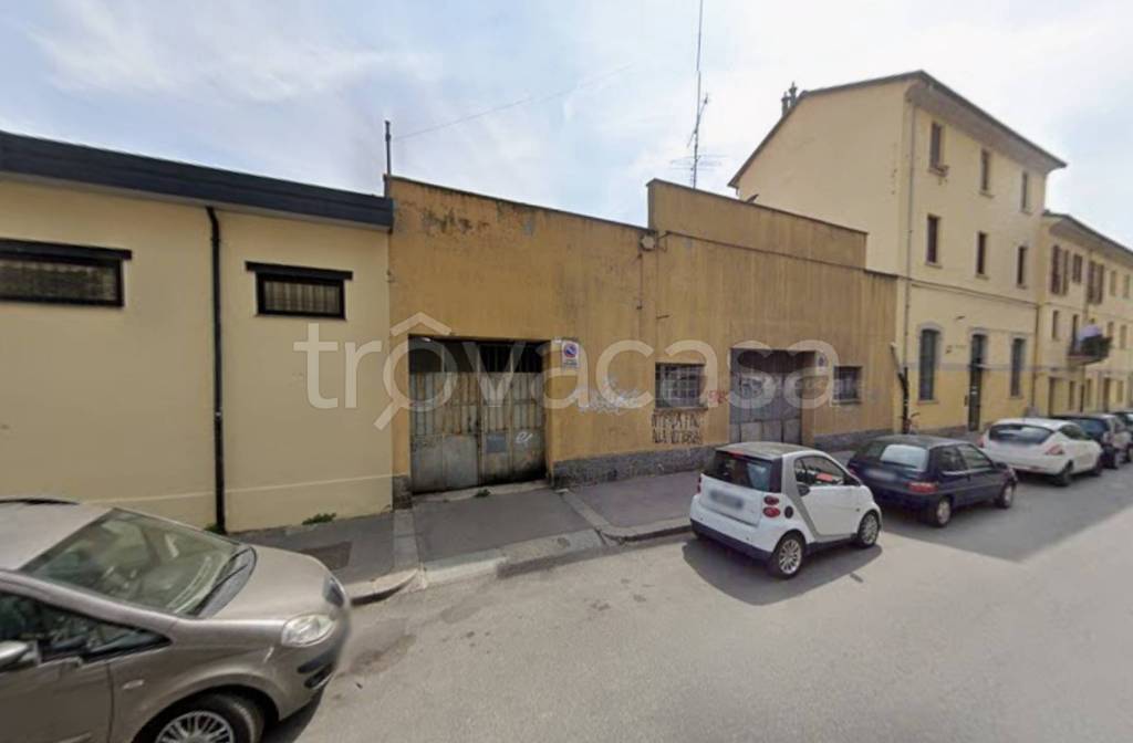 locale commerciale in vendita a Torino in zona Centro Storico