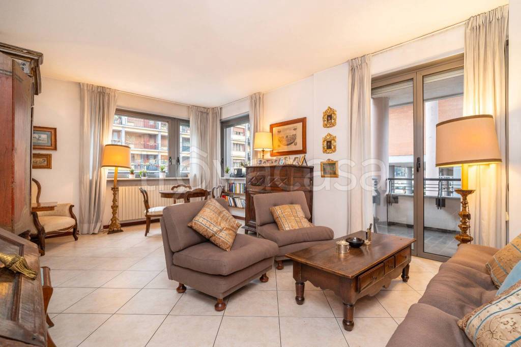 appartamento in vendita a Torino in zona Regio Parco