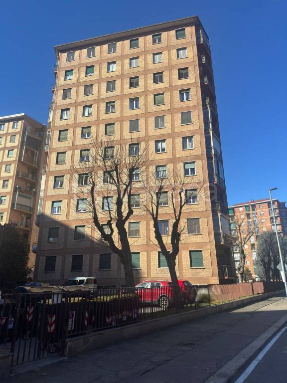 appartamento in vendita a Torino in zona Lingotto