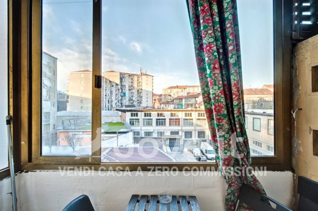 appartamento in vendita a Torino in zona Borgata Vittoria