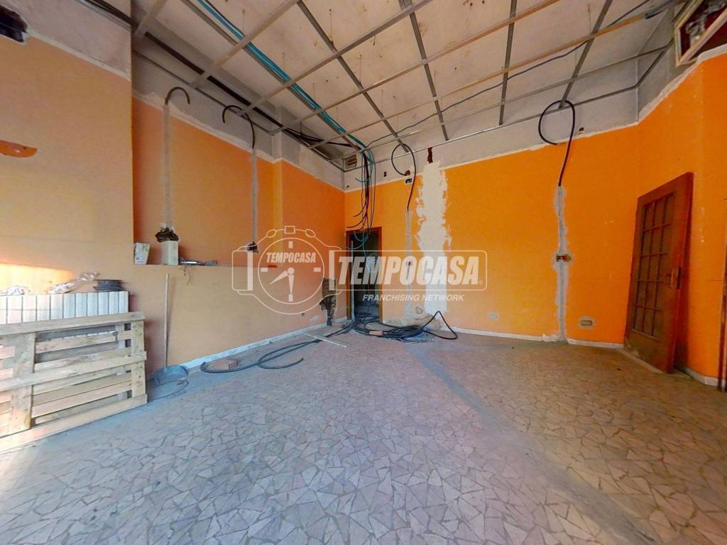 negozio in vendita a Torino in zona Vanchiglia