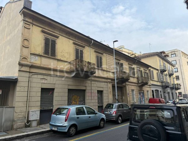 appartamento in vendita a Torino in zona San Salvario