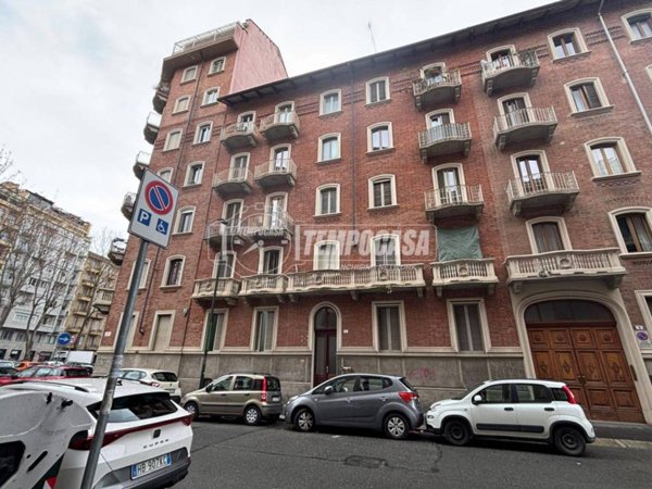 appartamento in vendita a Torino in zona Parella