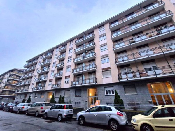 appartamento in vendita a Torino in zona Santa Rita