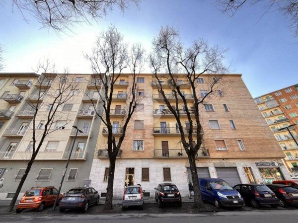 appartamento in vendita a Torino in zona Borgata Vittoria