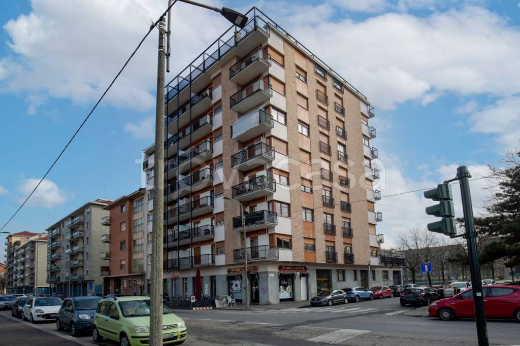 appartamento in vendita a Torino in zona Parella
