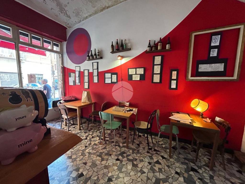 negozio in vendita a Torino in zona Vanchiglia
