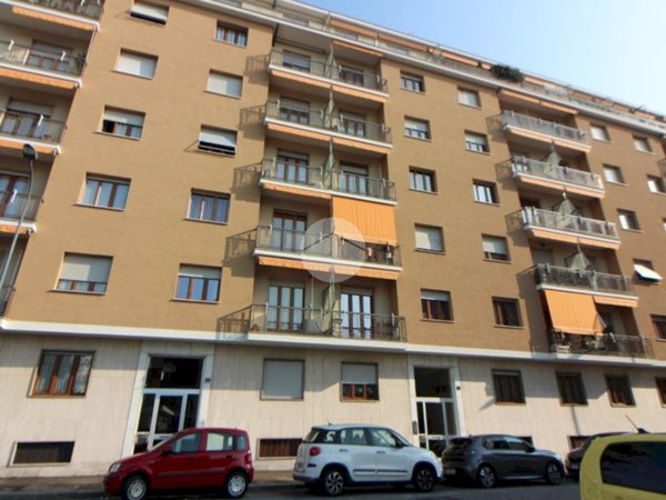 appartamento in vendita a Torino in zona Lingotto