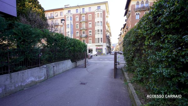 negozio in vendita a Torino in zona San Salvario