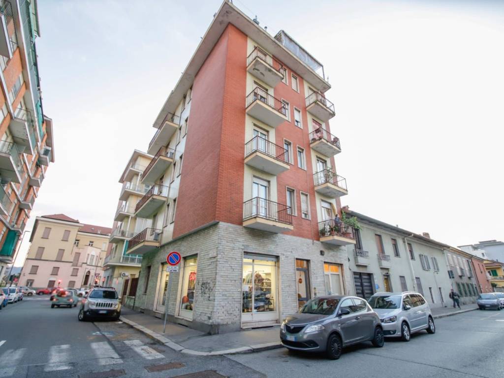appartamento in vendita a Torino in zona Bertolla