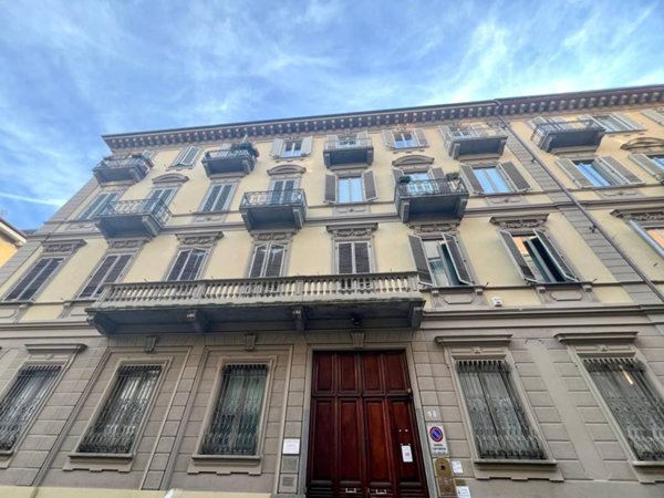 appartamento in vendita a Torino in zona Cit Turin